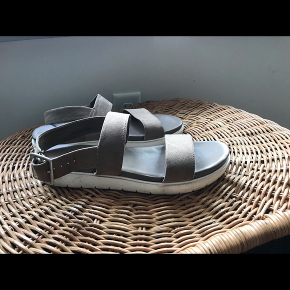 Ana sandals - Picture 2 of 2